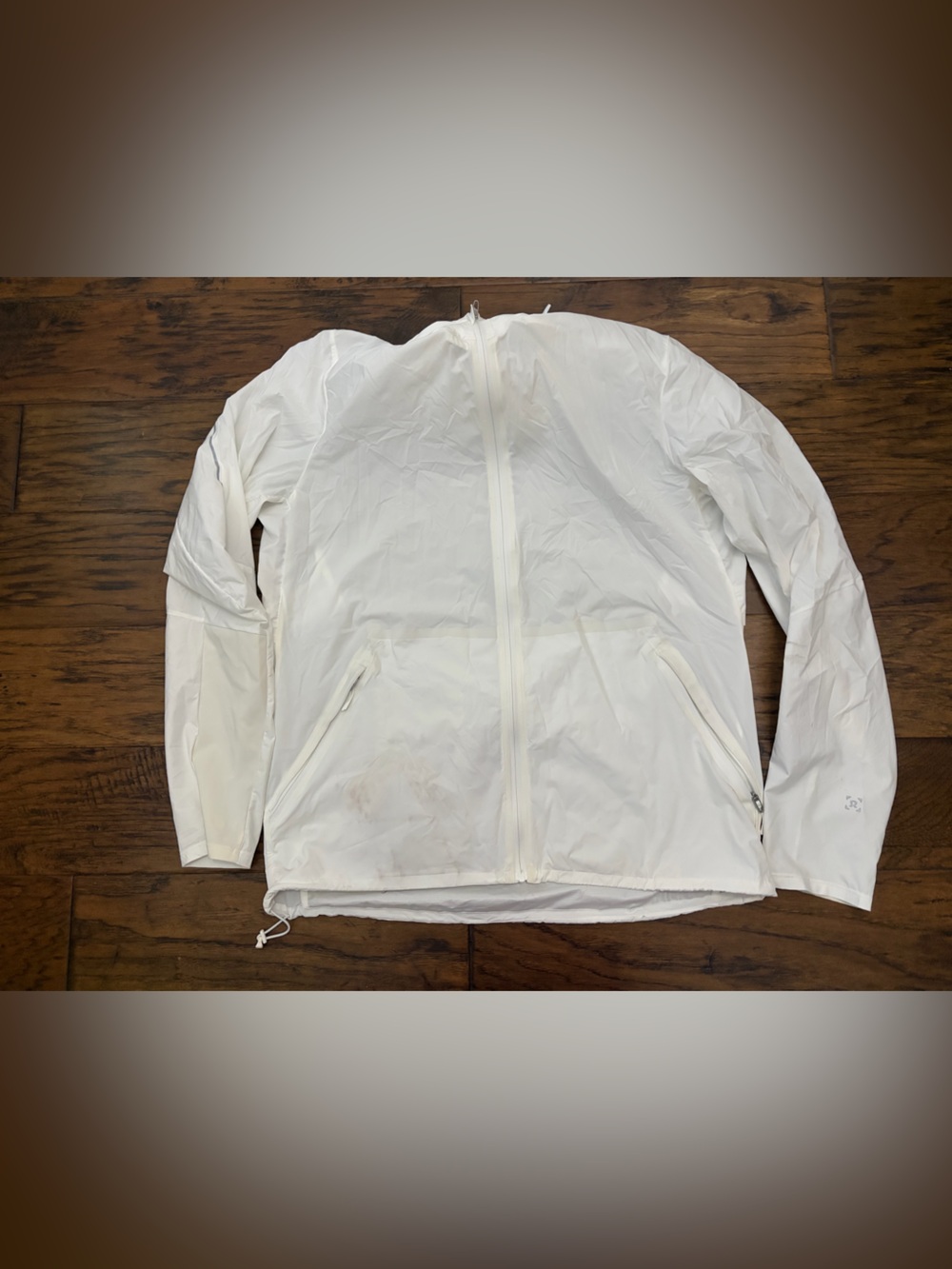 Lululemon men’s lightweight windbreaker
